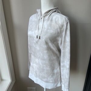 Old Navy Hoodie Cream & White Camo Pattern